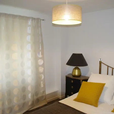 Apartament La Cour Royale *