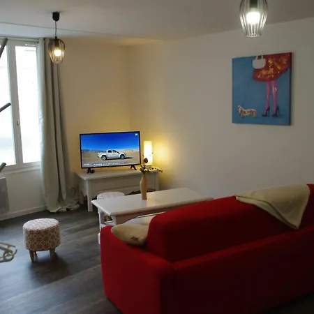 Apartament La Cour Royale *