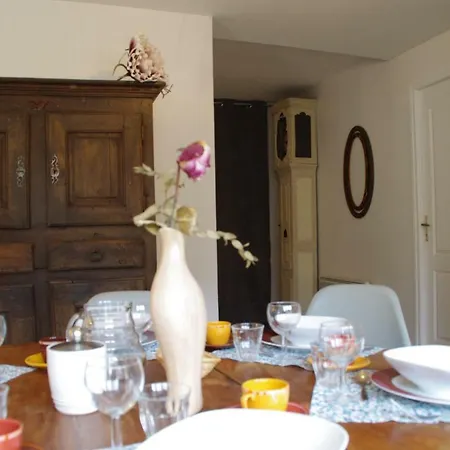 Apartament La Cour Royale *