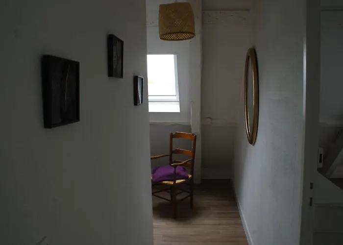 La Cour Royale * באיו